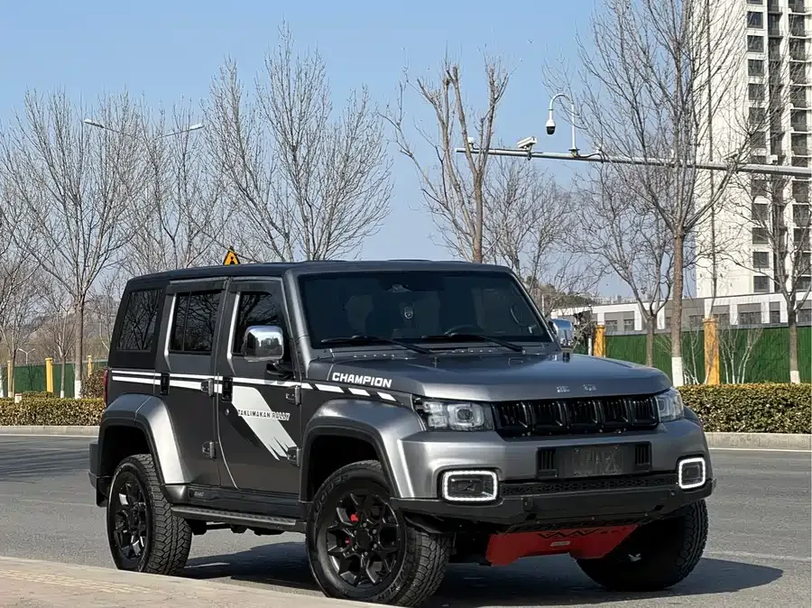 BAIC BJ40 Beijing Off-road BJ40 2022 2.0T Automatic 4WD Touring Tower Champion Edition 2022 — миниатюра 3