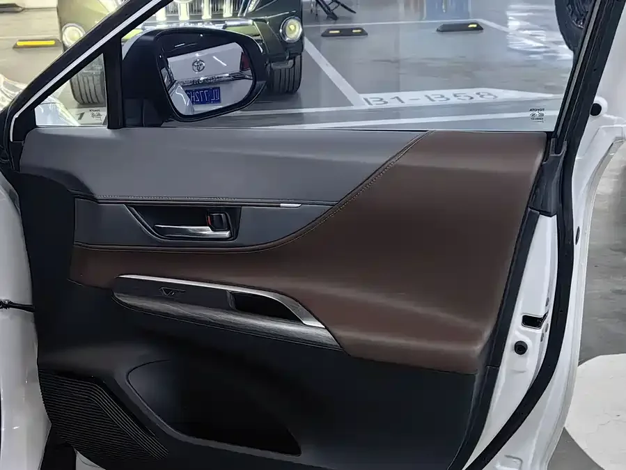 Toyota Lingfang HARRIER Lingfang Harrier 2022 2.0L CVT 2WD Luxury Edition 2022 — миниатюра 2