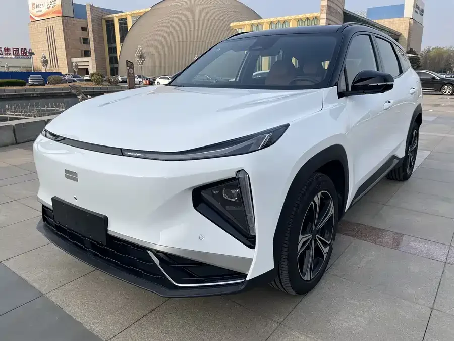Geely Galaxy L7 Galaxy L7 2025 EM-i 115km Exploration+ Edition 2025 — миниатюра 3