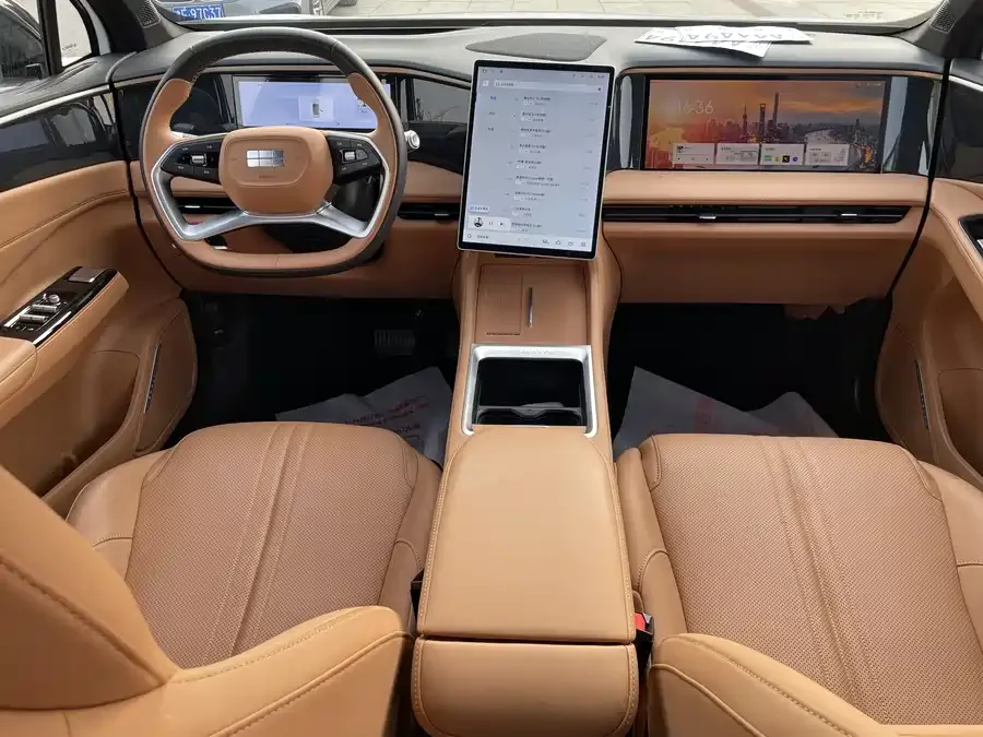 Geely Galaxy L7 Galaxy L7 2025 EM-i 115km Exploration+ Edition 2025 — миниатюра 4