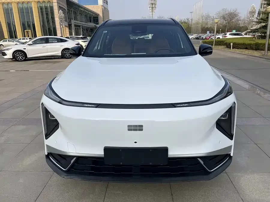 Geely Galaxy L7 Galaxy L7 2025 EM-i 115km Exploration+ Edition 2025 — фото 1, купить с доставкой в Москву