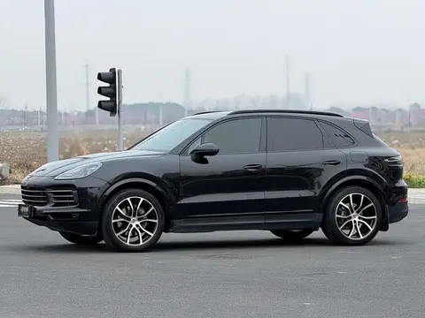 Porsche Cayenne New Energy 2023 купить в Москве