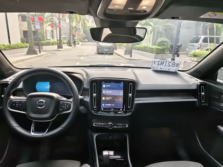Volvo C40 2024 Long Range PRO 2023 — миниатюра 4