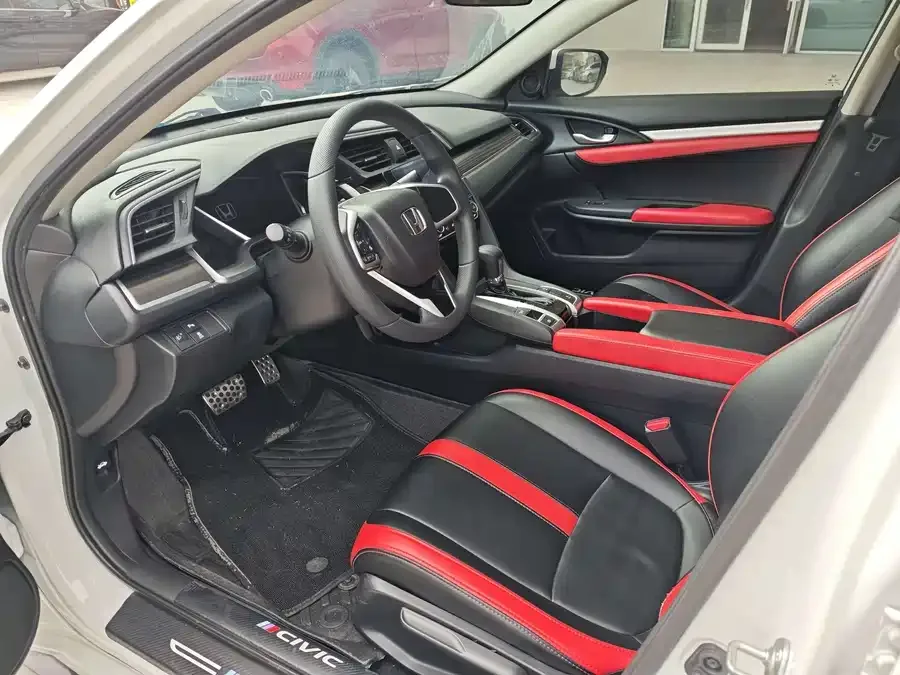 Honda Civic Civic 2019 220TURBO CVT burning version National VI 2022 — миниатюра 3