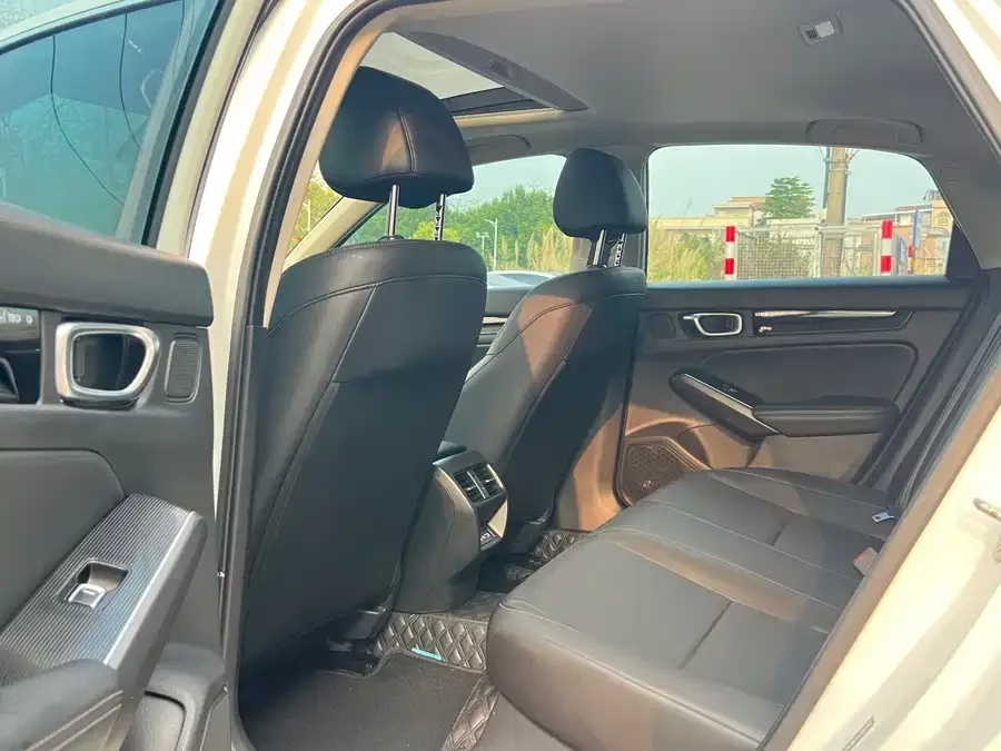 Honda Integra Stylish 2022 240TURBO CVT Deluxe Edition 2022 — миниатюра 2