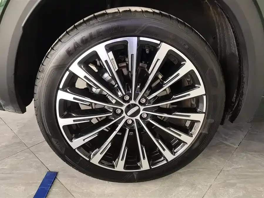 Geely Monjaro Xingyue L 2025 Dongfangyao 2.0TD Automatic 4WD Moon-Watching Edition 2024 — миниатюра 2