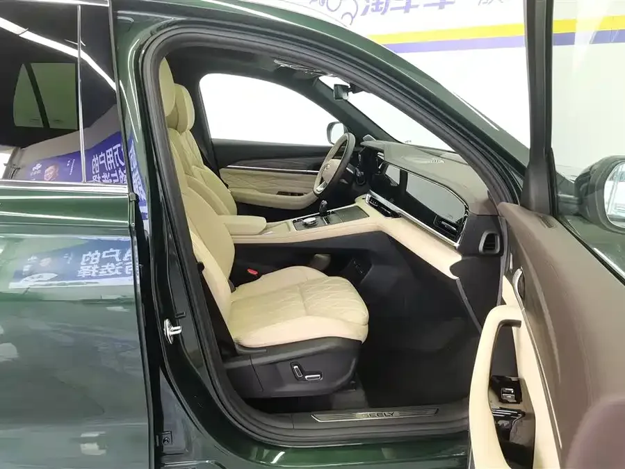 Geely Monjaro Xingyue L 2025 Dongfangyao 2.0TD Automatic 4WD Moon-Watching Edition 2024 — миниатюра 4