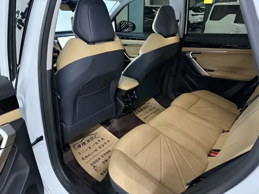 Geely Atlas L Boyue L 2023 1.5TD DCT Honor Edition 2024 — миниатюра 2