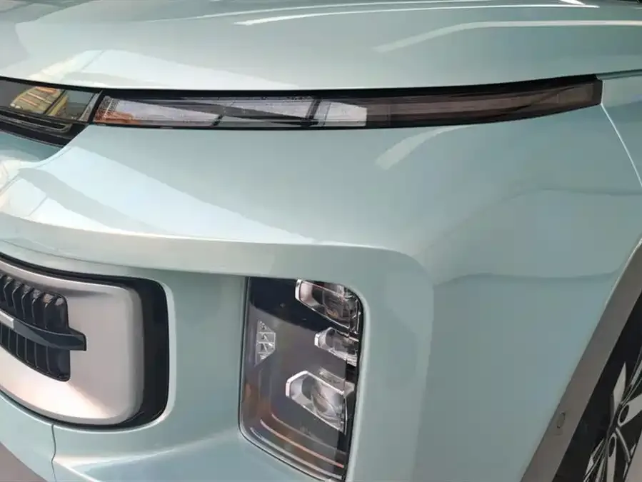 Geely ICON Geely ICON 2023 1.5TD Chocolate Edition 2022 — миниатюра 2