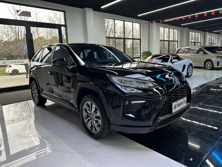 Toyota Wildlander Wildlander 2023 2.0L CVT 2WD Leading Edition 2024 — миниатюра 3