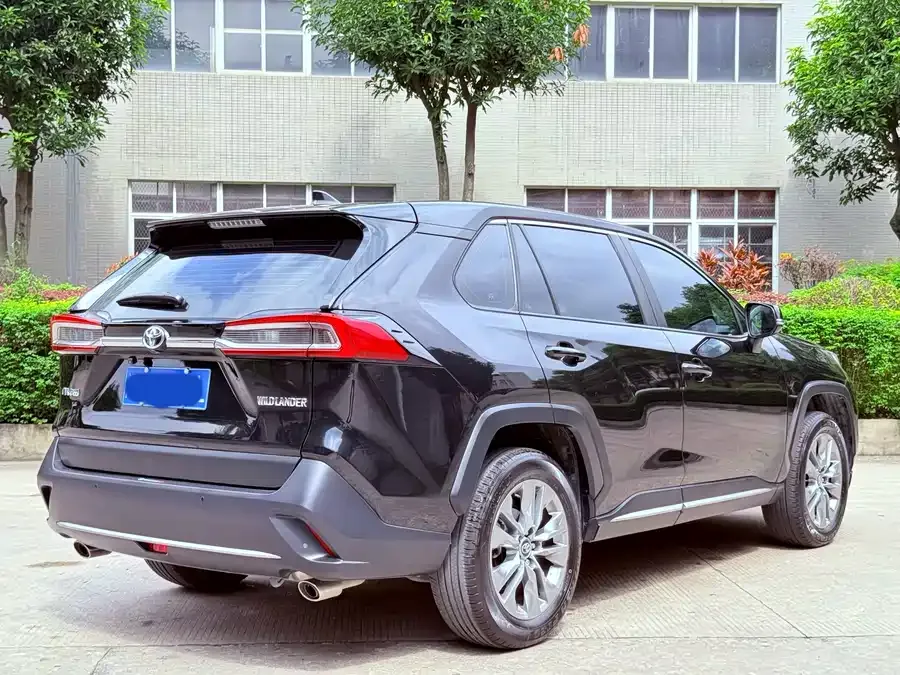 Toyota Wildlander Wildlander 2023 2.0L CVT 2WD Urban Edition 2023 — миниатюра 2