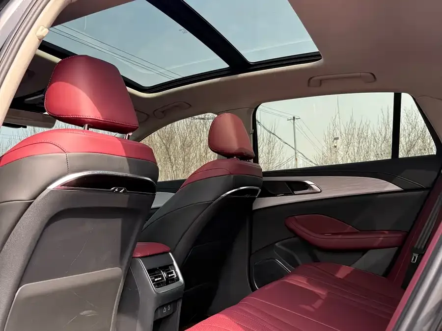 Hongqi H5 PHEV Hongqi H5 PHEV 2025 130 Super Hybrid Edition 2025 — миниатюра 2