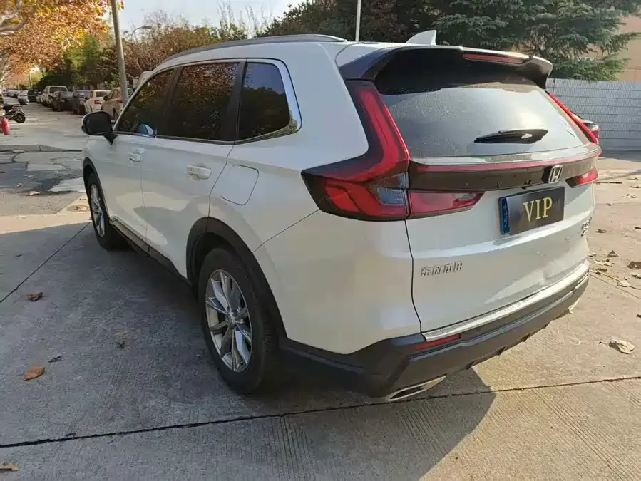 Honda CR-V 2023 240TURBO 2WD Front Edition 7 Seaters 2023 — миниатюра 4