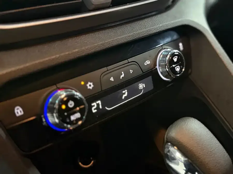 Chevrolet Volando Volando 2020 Mild Hybrid Redline 530T Automatic Enjoyment Edition (5+2 Model) 2023 — миниатюра 2