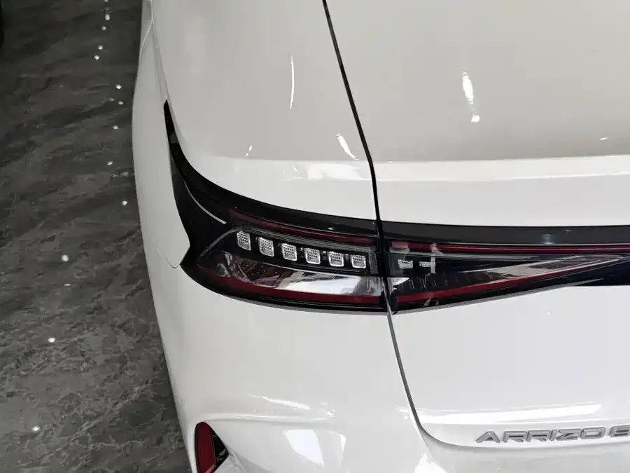 Chery Arrizo 8 Arrizo 8 2023 1.6T DCT 2023 — миниатюра 2