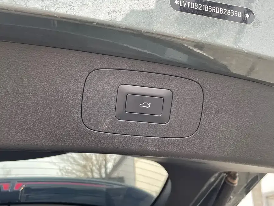 Chery Tiggo 8 PLUS Tiggo 8 PLUS 2025 290TGDI DCT Premium Edition 2024 — миниатюра 3