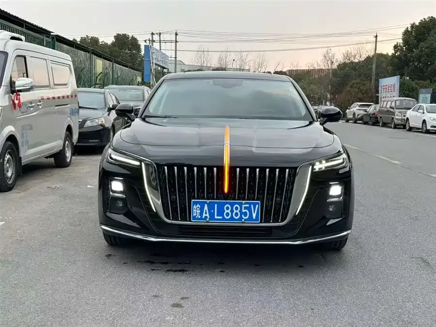 Hongqi H5 Hongqi H5 2023 1.5T DCT Zhilian Qiyun Edition 2023 — миниатюра 3