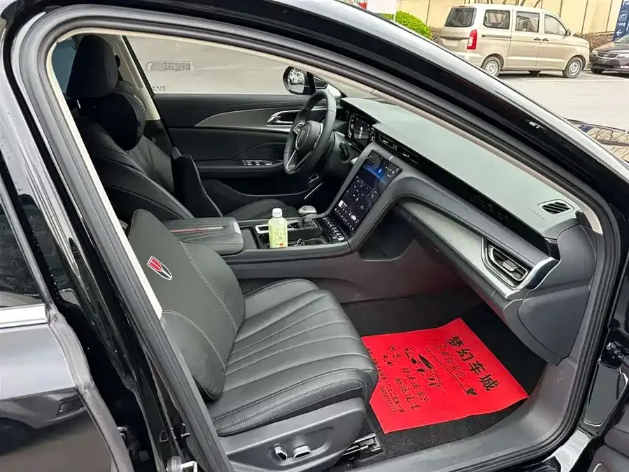 Hongqi H5 Hongqi H5 2023 1.5T DCT Zhilian Qiyun Edition 2023 — миниатюра 4