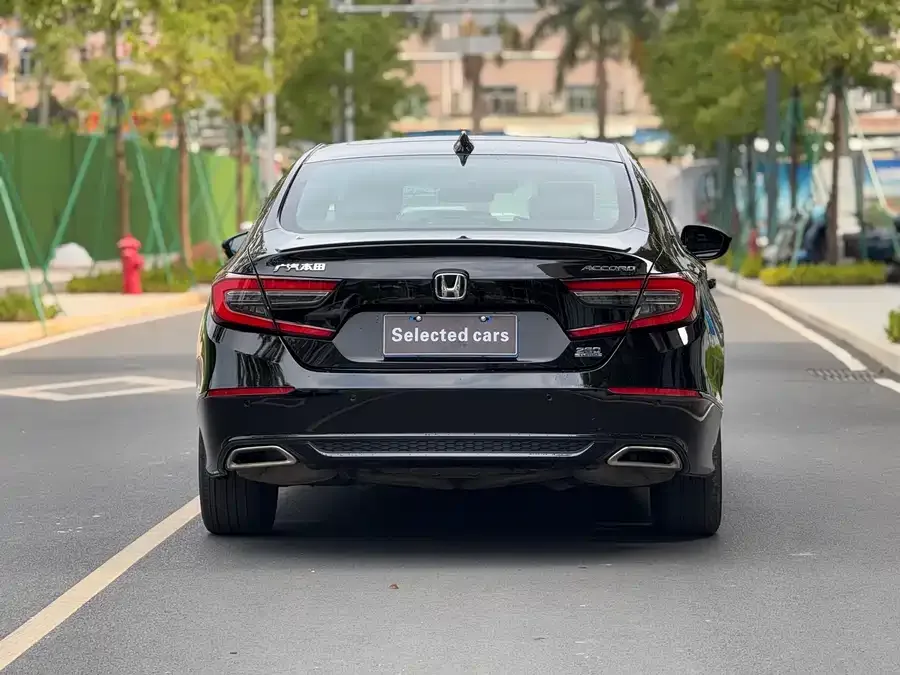 Honda Accord 2022 Accord 260TURBO Fantasy Night Premium Edition 2022 — миниатюра 2