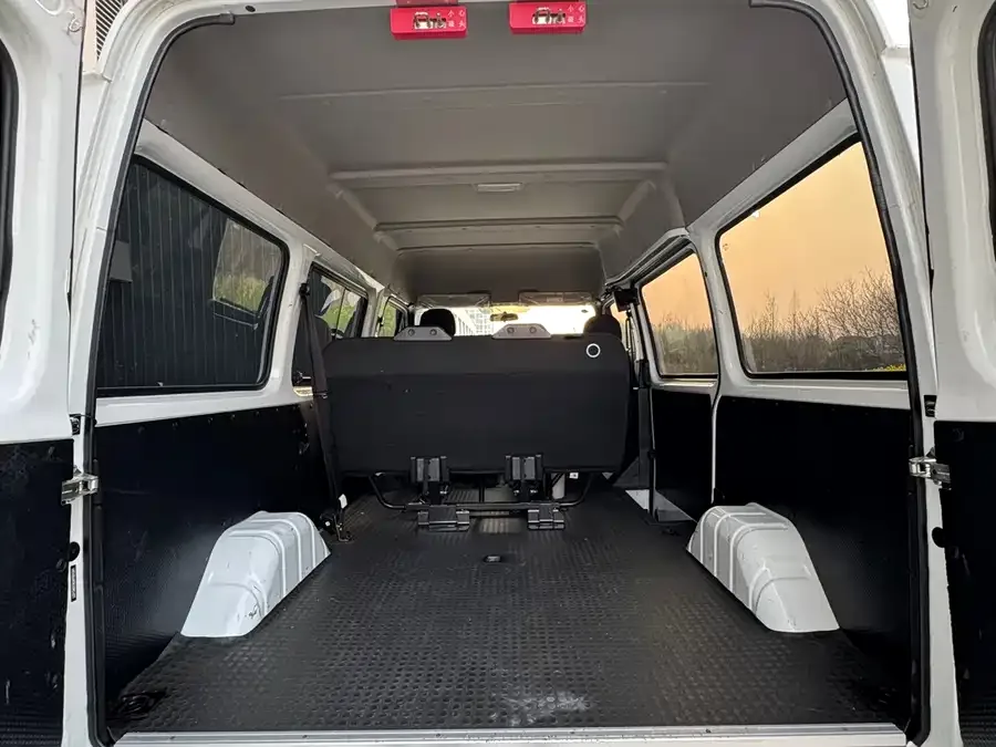 Jiangling special Teshun 2021 2.8T Space King Ordinary Model Short Axis Medium High Roof 6-Seater Diesel National VI JX493 2022 — миниатюра 3