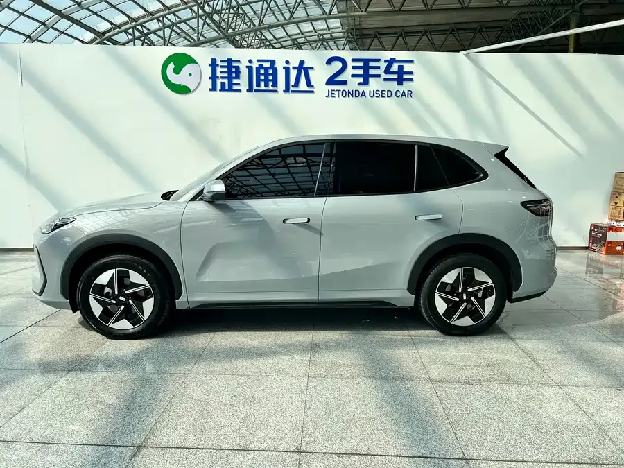 Geely Galaxy E5 Galaxy E5 2026 530km Explorer Edition 2025 — миниатюра 2