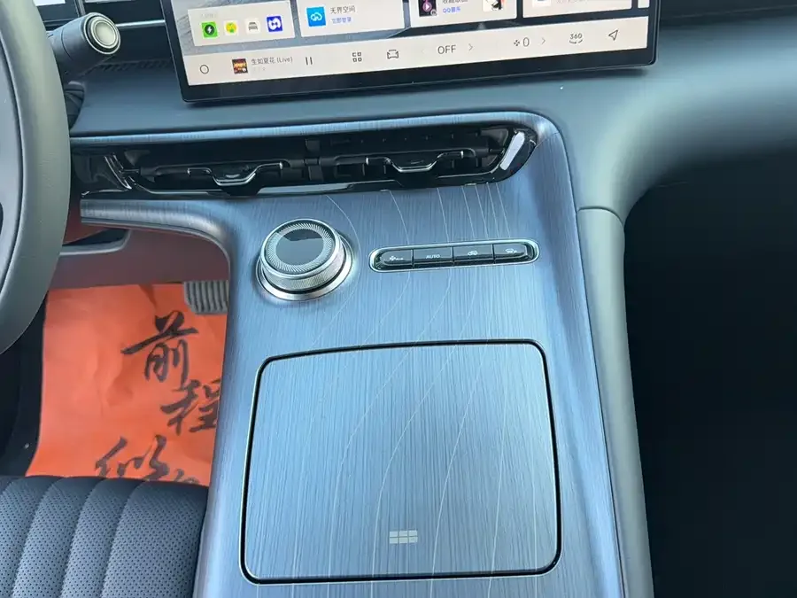 Geely Galaxy E5 Galaxy E5 2024 530km Long Range Edition 2025 — миниатюра 4