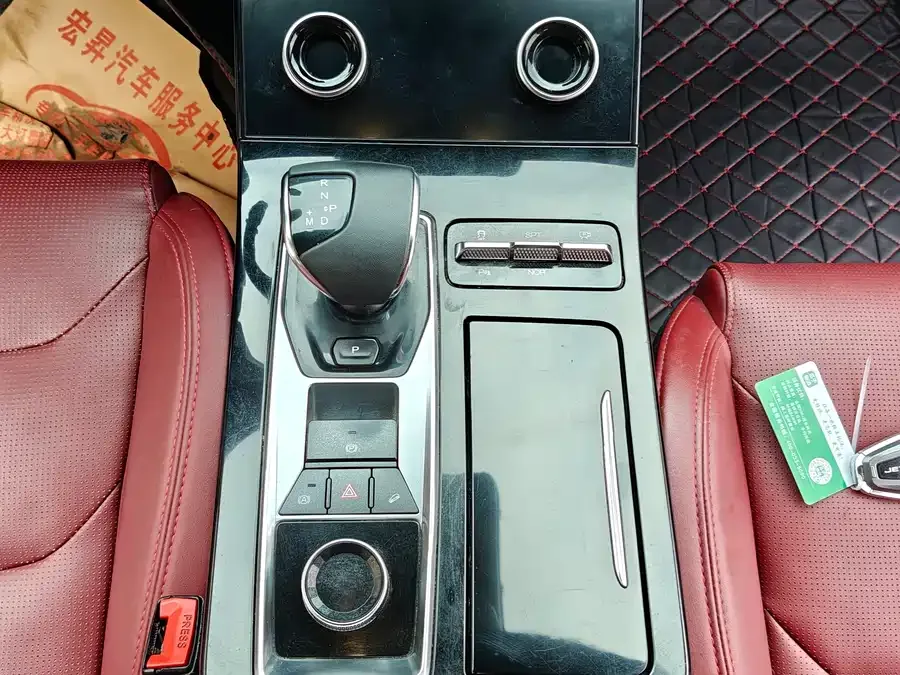 Jetour X70 PLUS JETOUR X70 PLUS 2021 1.6T DCT 5-seater 2022 — миниатюра 5