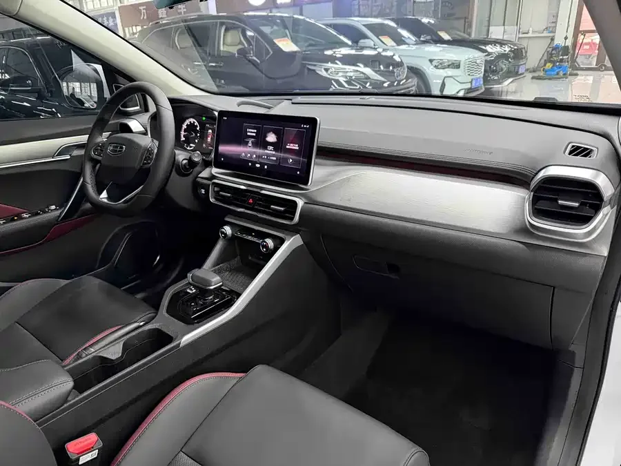 Geely Coolray SX11 Binyue 2021 1.4T DCT Platinum Edition 2022 — миниатюра 5