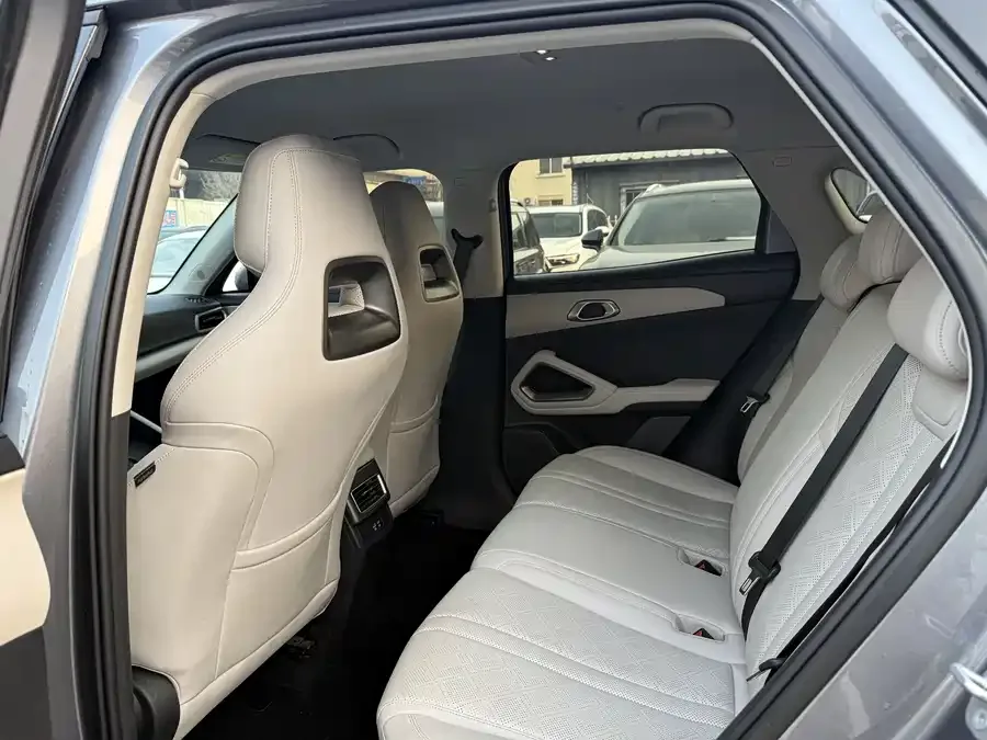 BYD Yuan UP Yuan UP 2025 Intelligent Driving Edition 401KM Leading Edition 2025 — миниатюра 2