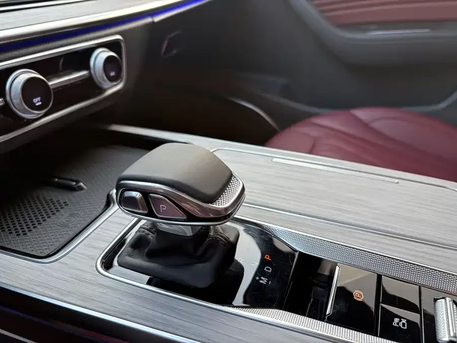 Hongqi HS5 Hongqi HS5 2025 2.0T 2WD Flagship Enjoy Pro Edition 2025 — миниатюра 4