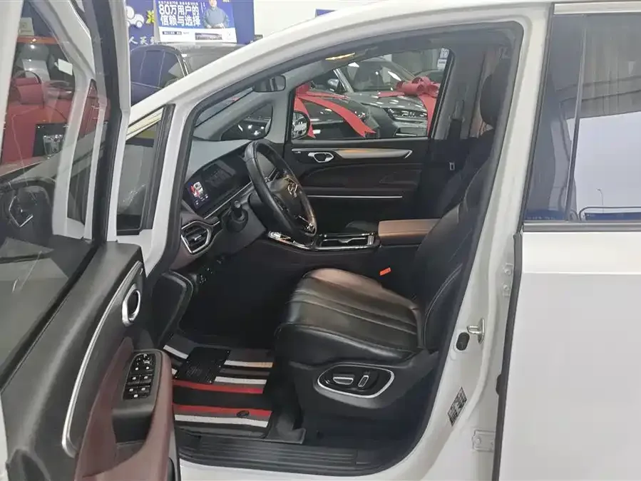 GAC Trumpchi M6 Trumpchi M6 2023 PRO 270T DCT Luxury Edition 2024 — миниатюра 3