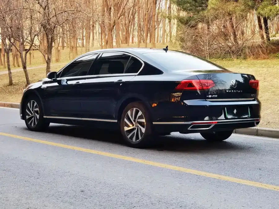 Volkswagen Magotan GTE plug-in hybrid Magotan GTE plug-in hybrid 2022 GTE luxury model 2022 — миниатюра 2
