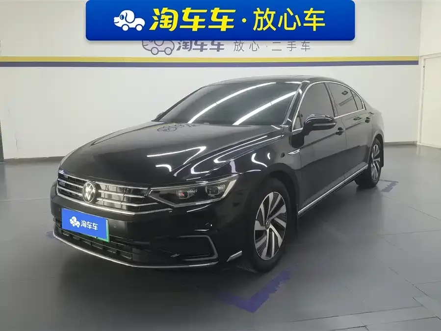 Volkswagen Magotan GTE plug-in hybrid Magotan GTE plug-in hybrid 2022 GTE luxury model 2023 — фото 1, купить с доставкой в Москву