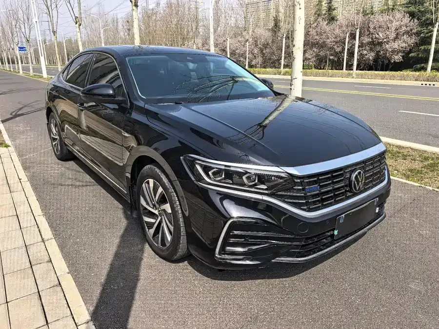 Volkswagen Passat New Energy Passat New Energy 2022 430PHEV Hybrid Luxury Edition 2022 — миниатюра 3