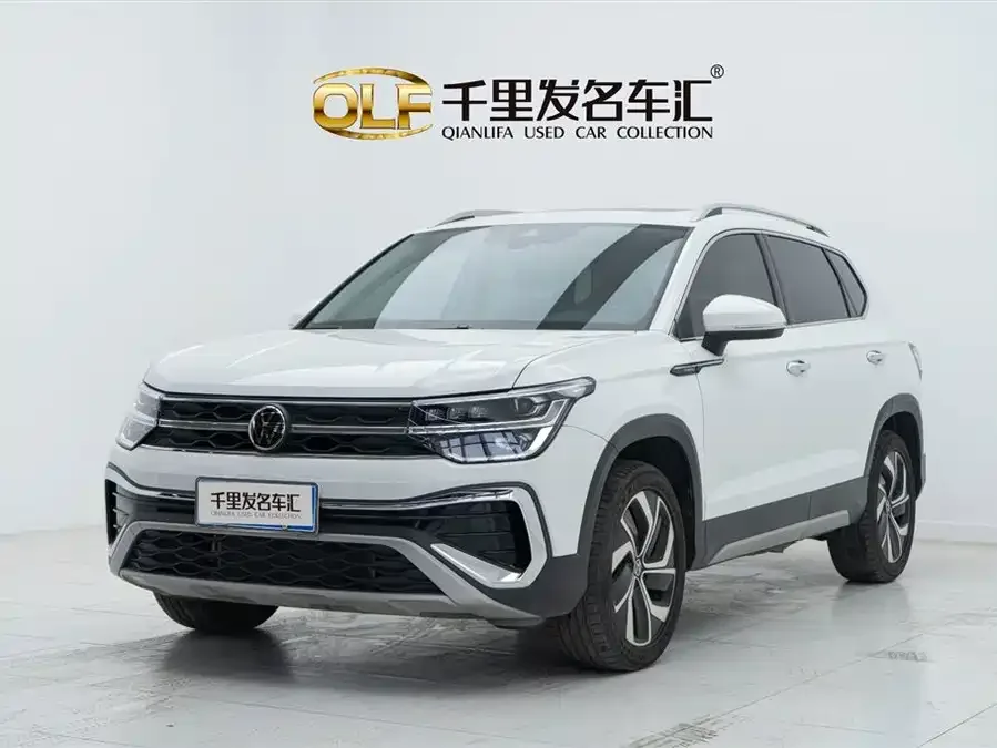 Volkswagen Tiguan (Tharu) Tuyue 2023 300TSI 2WD Full Moon Edition 2023 — фото 1, купить с доставкой в Москву