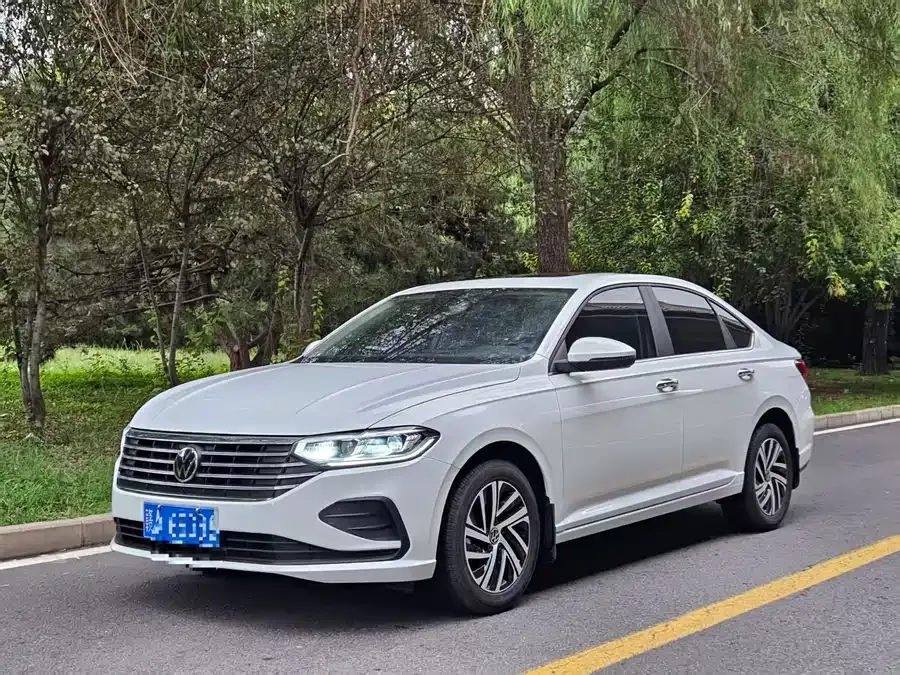 Volkswagen Lavida Lavida 2024 1.5L Automatic 5 Million Edition 2025 — фото 1, купить с доставкой в Москву