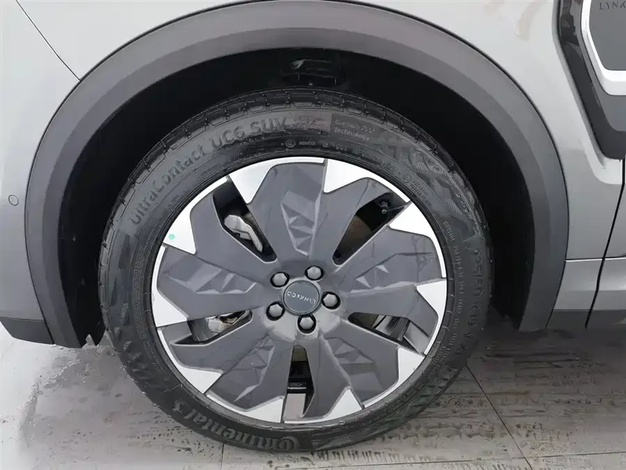 Lynk & Co 05EM-P Lynk & Co 05 EM-P 2021 1.5TD PHEV HALO 2023 — миниатюра 5
