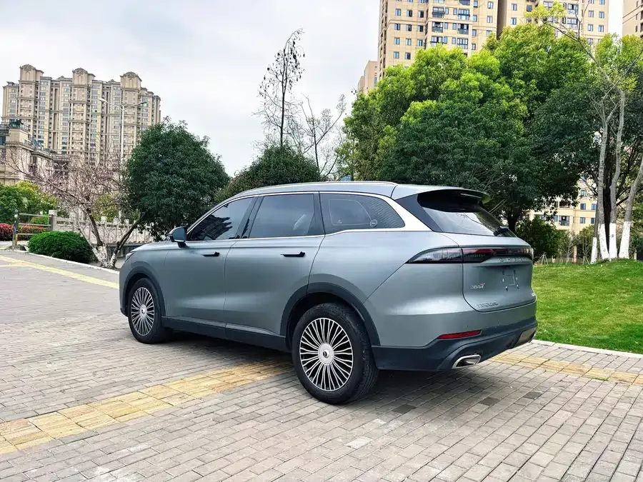 Chery Tiggo 8L Tiggo 8L 2024 2.0T 2WD Premium Edition 5 Seaters 2024 — миниатюра 2