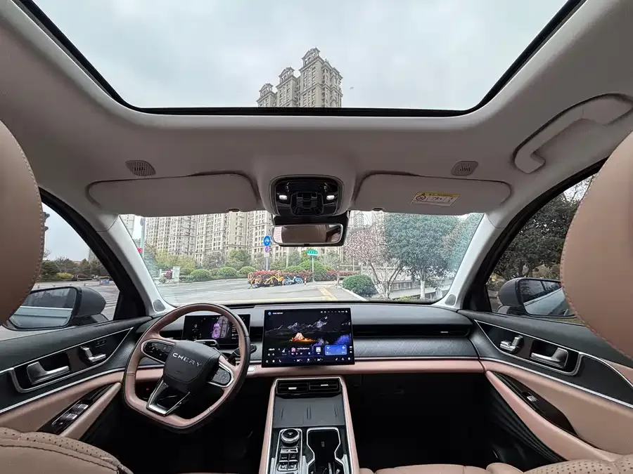 Chery Tiggo 8L Tiggo 8L 2024 2.0T 2WD Premium Edition 5 Seaters 2024 — миниатюра 4