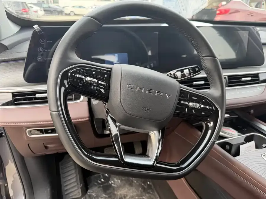 Chery Tiggo 8 PRO Tiggo 8 PRO 2024 Champion Edition 290T Two-wheel drive peak version 7 seats 2025 — миниатюра 3