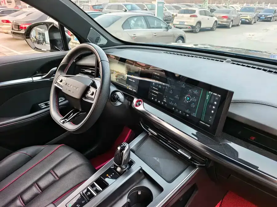 Roewe RX5MAX Roewe RX5 MAX 2022 2.0T Automatic Supreme Edition 2022 — миниатюра 4