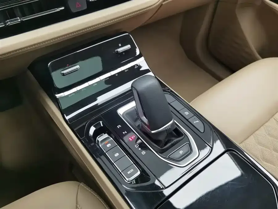 Wuling Capgemini Wuling Kaijie 2023 2.0L DHT Luxury Edition 2024 — миниатюра 4