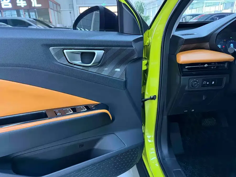 Wuling Xingchi Wuling Xingchi 2022 1.5T CVT Cool Edition 2022 — миниатюра 3