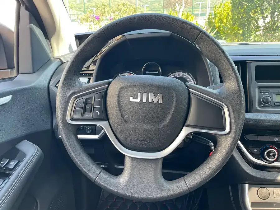 Isuzu RE-MAX Ruimai RE-MAX Ruimai 2023 2.5T Diesel Manual 2WD Chimai Edition Long Wheelbase 2023 — миниатюра 3