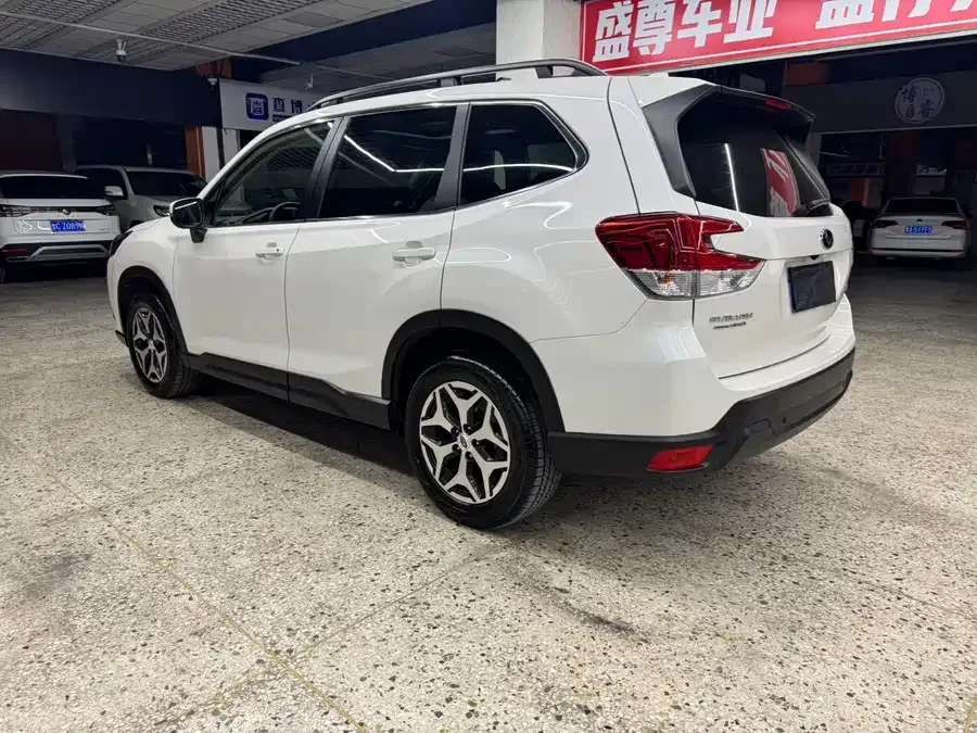Subaru Forester Forester 2022 2.0i AWD Luxury Edition EyeSight 2023 — миниатюра 4
