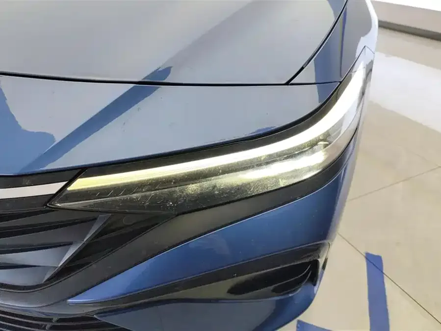 Hyundai Elantra Elantra 2023 1.5L CVT LUX Premium Edition 2023 — миниатюра 2