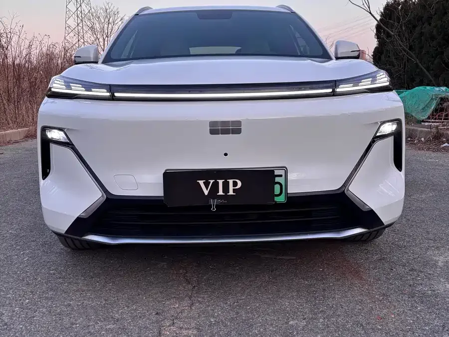 Geely Galaxy Starship 7 Galaxy Starship 7 2025 120km Navigator Edition 2025 — фото 1, купить с доставкой в Москву