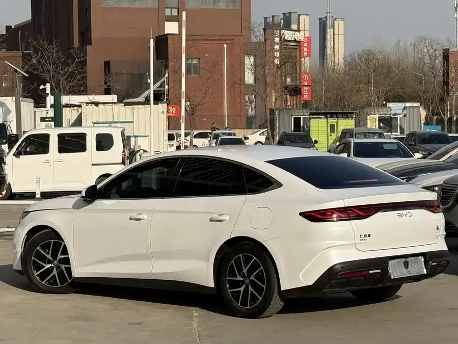 BYD Qin L Qin L 2024 DM-i 80KM Beyond Edition 2024 — миниатюра 2