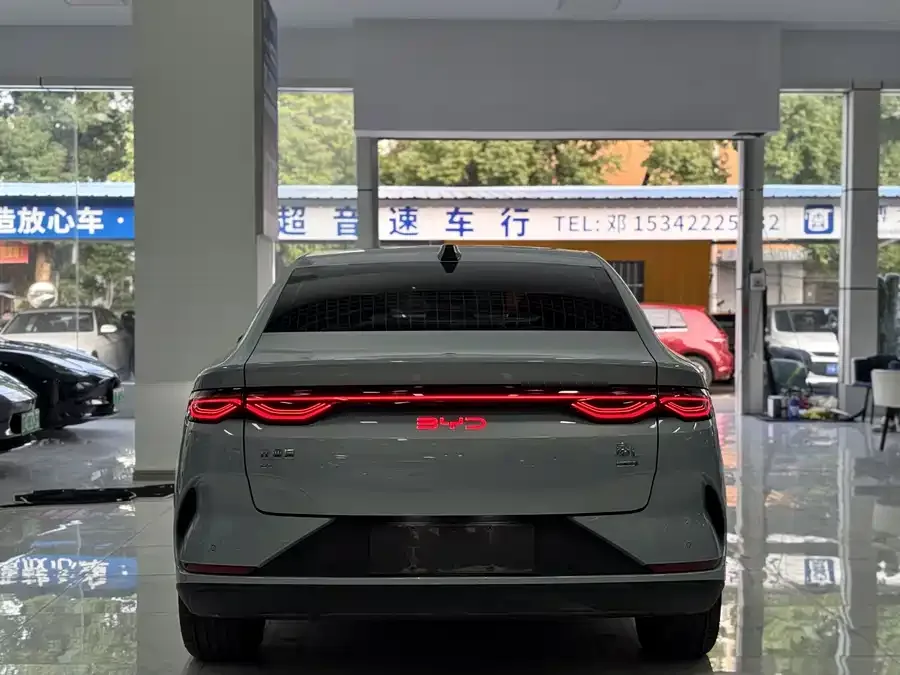 BYD Qin L Qin L 2025 EV 545KM Beyond Edition 2025 — миниатюра 3