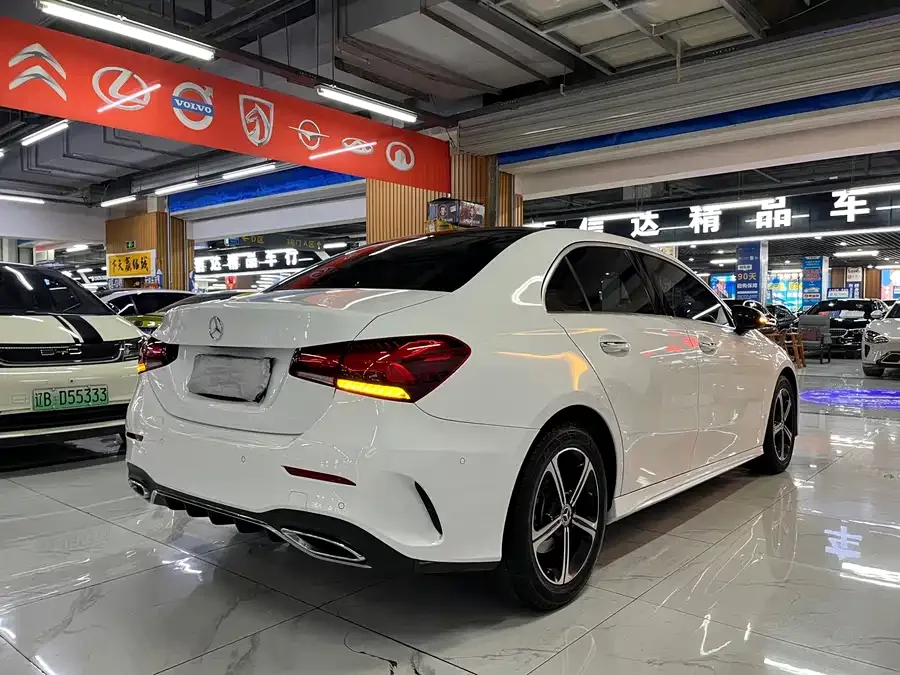 Mercedes-Benz Class A Mercedes-Benz A-Class 2022 Model A 200 L Sports Sedan Dynamic Edition 2023 — миниатюра 2